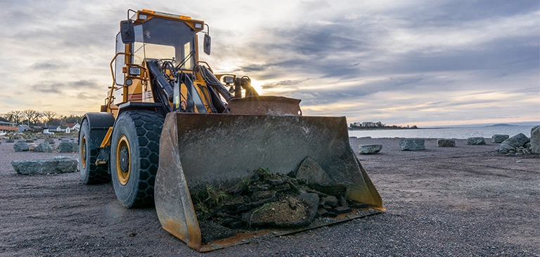 Right Loader Bucket Teeth Matters