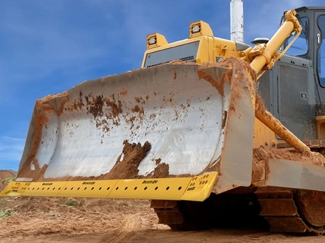 Dozer Cutting Edge_529_397.jpg