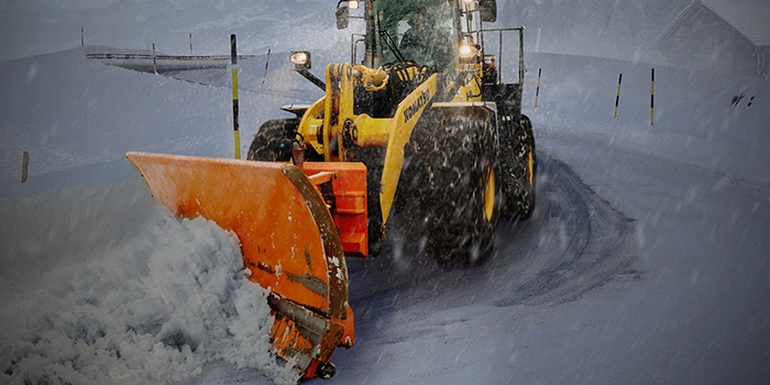 The Complete Buyer’s Guide to Motor Grader Cutting Edges (2025)